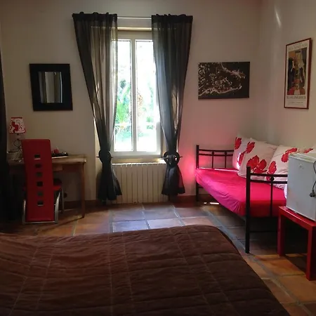 La Mandarinette Guest house 3*